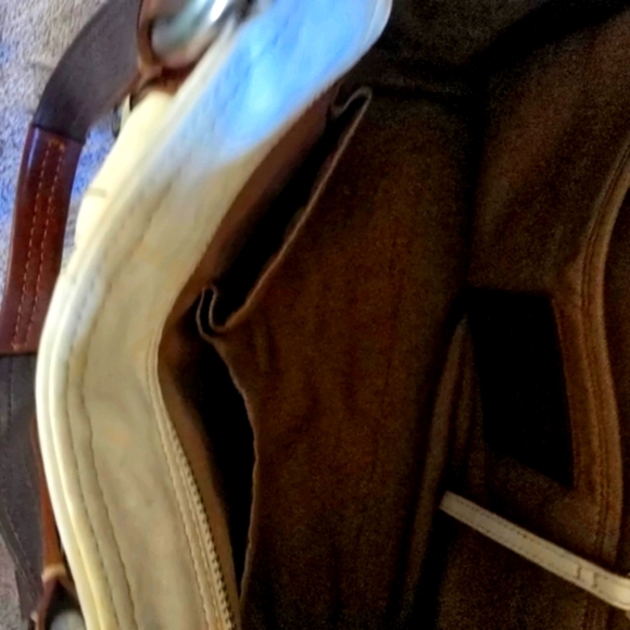 Coach Vintage Soho Double Buckle Cream & Brown Tote in Beautiful Condition! - Picture 7 of 12